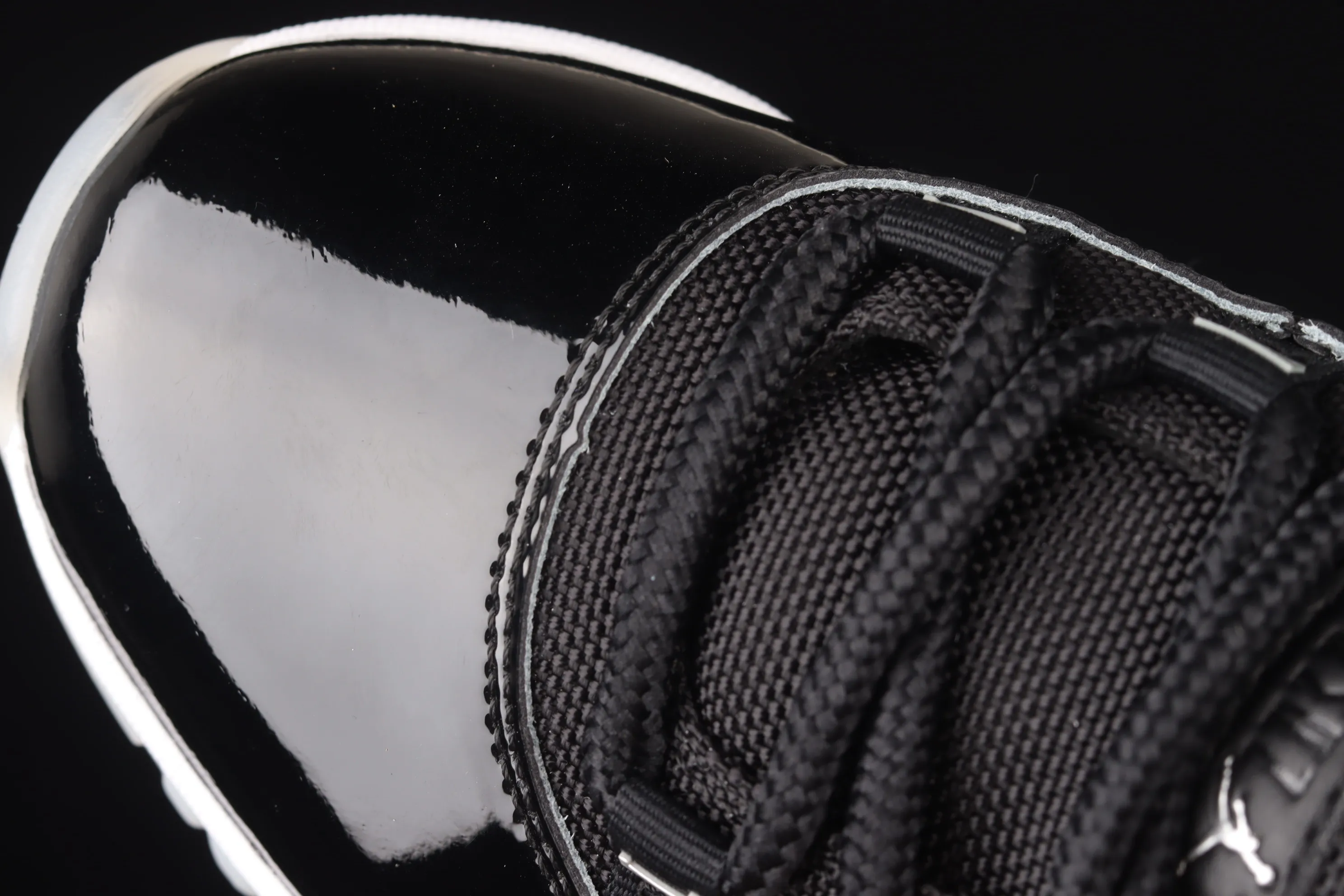 All categories Air Jordan Jordan series basketball shoes Air Jordan 11 F version Air Jordan 11 "25th Anniversary" AJ11 Joe 11 Devil II genuine standard genuine carbon CT8012-011
